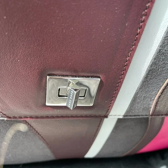 Hugo Boss bag - Picture 4 of 13